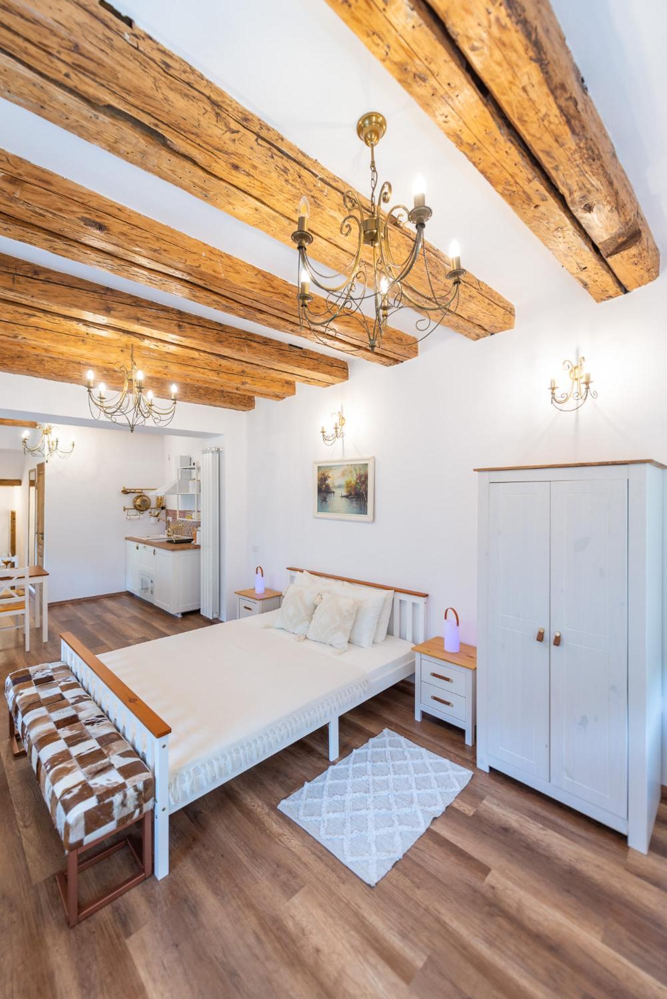 Fernweh Haus Brasov Hotel Quarto foto